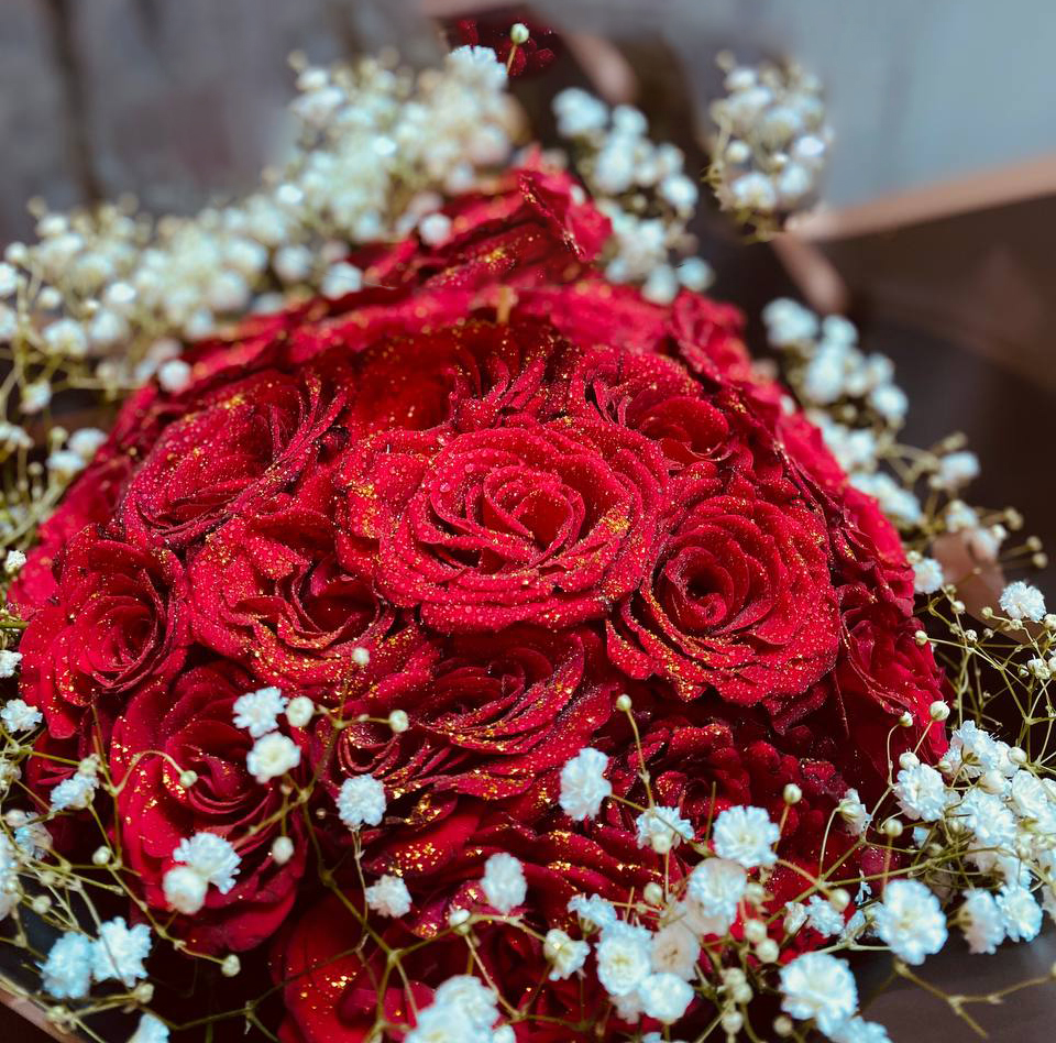 Decorations & Gift Packages